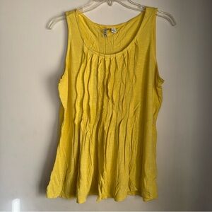 Elle Women’s Yellow Sleeveless Pleated Top